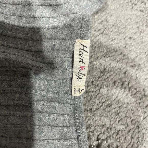 Grey long sleeve - Picture 2 of 2